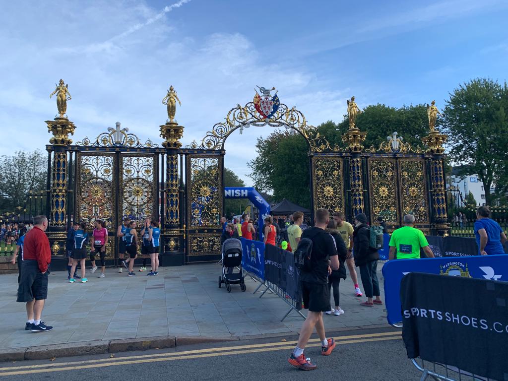 A photo of the Warrington Golden Gates before the run starts