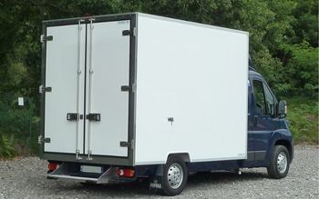 A van that contains a Carrosserie Cazaux HVAC system inside.